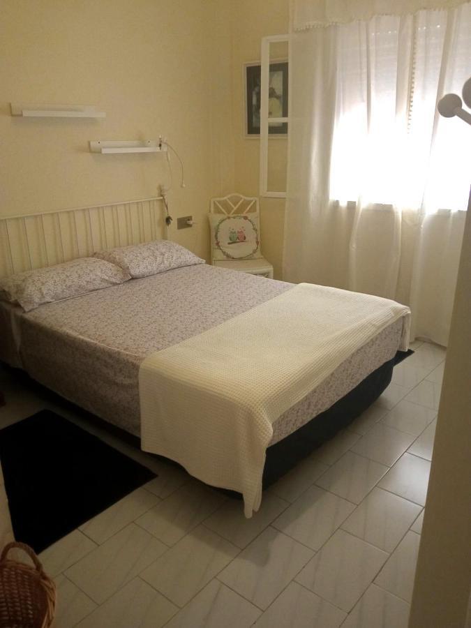 Bonito Apartamento En Playa De La Carihuela Torremolinos Bagian luar foto