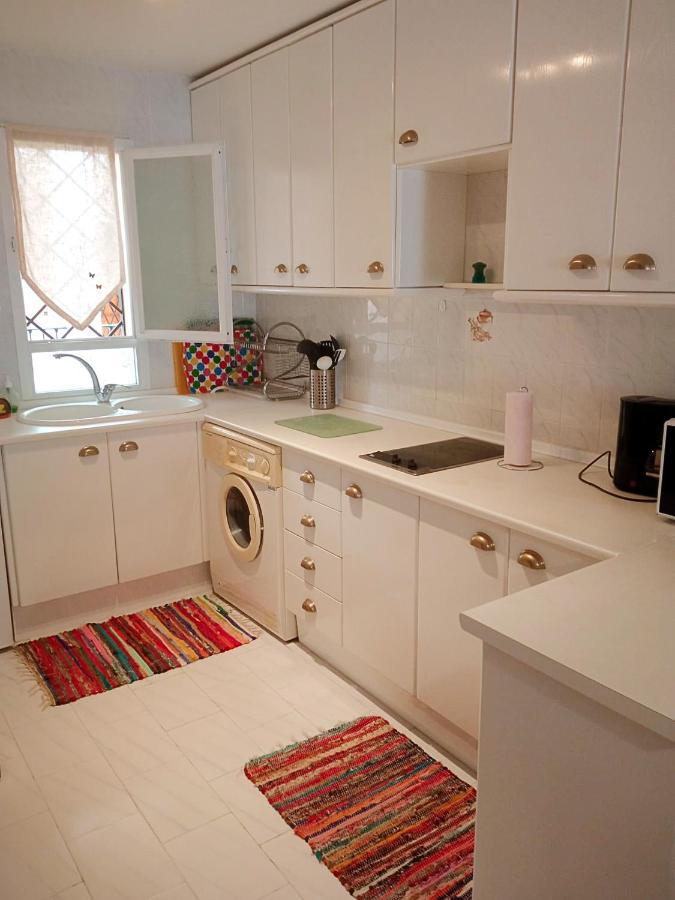 Bonito Apartamento En Playa De La Carihuela Torremolinos Bagian luar foto