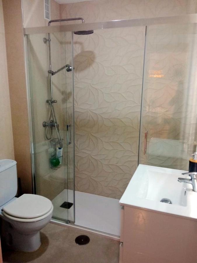 Bonito Apartamento En Playa De La Carihuela Torremolinos Bagian luar foto